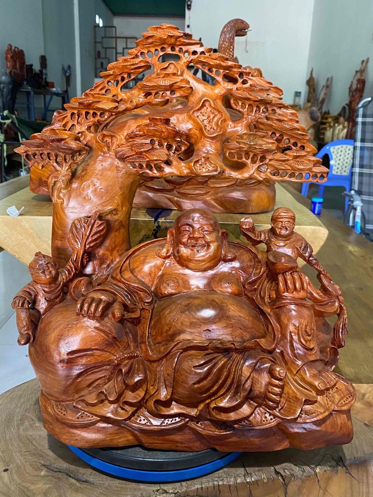 Tượng gỗ Di Lặc Gỗ tự nhiên Nâu. Mua bán Đồ sưu tầm, đồ cổ tại Thành phố Buôn Ma Thuột Đắk Lắk được đăng bởi Xuân nghệ hình 1