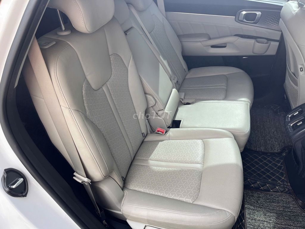 Kia Sorento 2022 Signature 2.2 AT AWD 43000 km. Mua bán Ô tô tại Thành phố Thủ Đức Tp Hồ Chí Minh được đăng bởi Đức Tứ Bánh hình 15