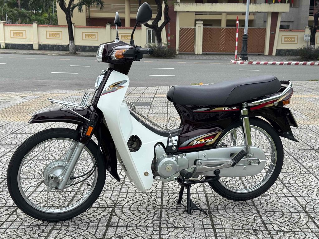 super dream 2004 mấy rin bs 92 . có gl xe khác