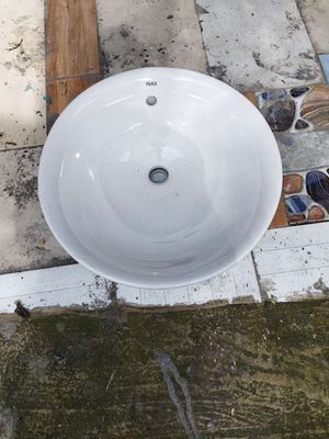 chậu rửa mặt (lavabo) của thương hiệu INAX.. Mua bán Thiết bị vệ sinh, nhà tắm tại Thành phố Thủ Đức Tp Hồ Chí Minh được đăng bởi Hiếu Trần 