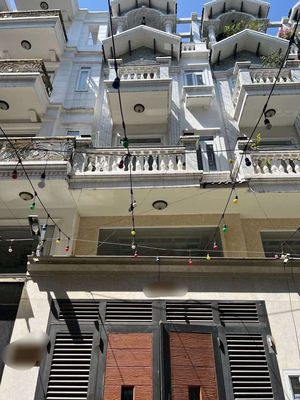 Townhouse 76 m² · 4 bed · Đường Nguyễn Oanh