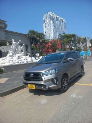 Toyota Innova 2021 7 chỗ Xám
