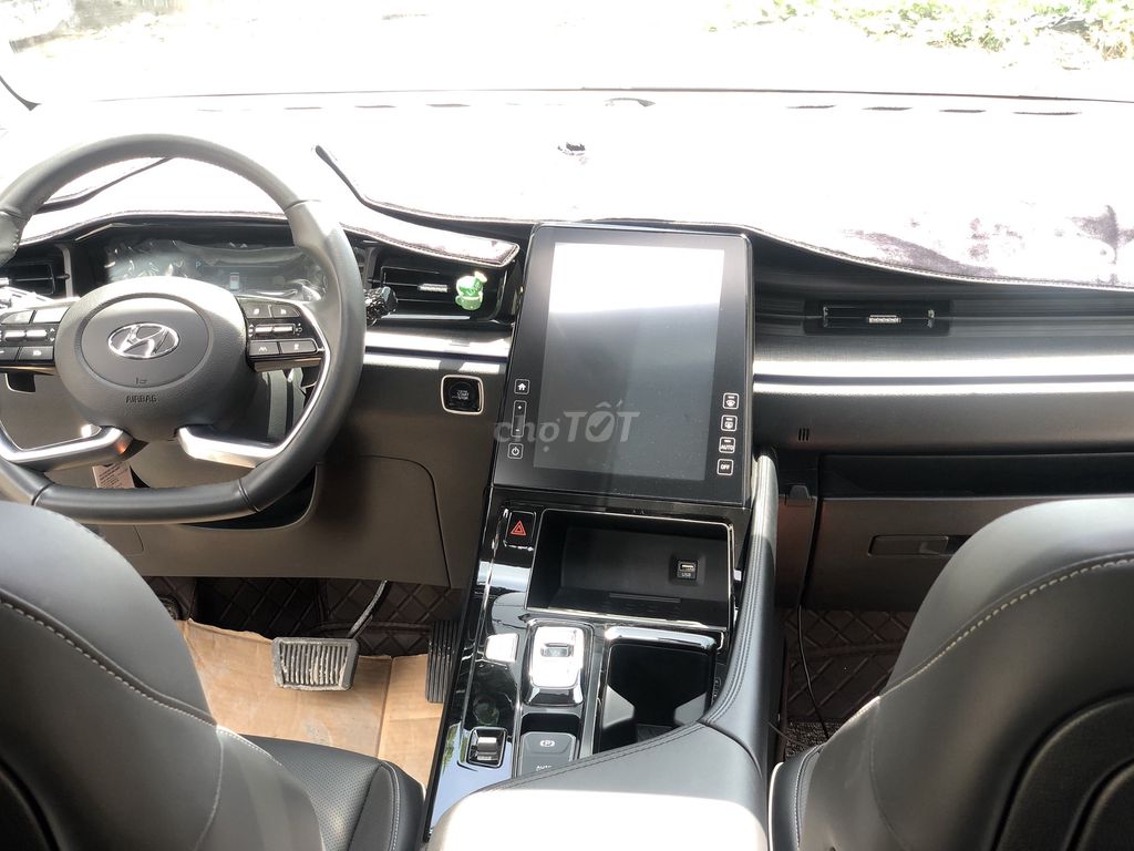 Hyundai Custin 2024 Cao Cấp 2.0T - Màu trắng. Mua bán Ô tô tại Huyện Hóc Môn Tp Hồ Chí Minh được đăng bởi Huy Hyundai hình 16