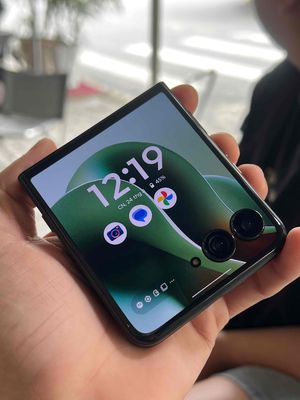 Motorola Razr 60 Ultra 16/512 bản màu hiếm chất