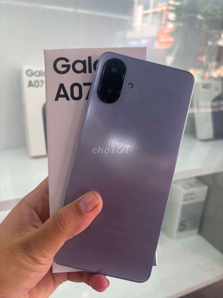 Samsung Galaxy A07 Tím Đã sử dụng. Mua bán Điện thoại tại Thành phố Thái Bình Thái Bình được đăng bởi Giang Nguyễn hình 1
