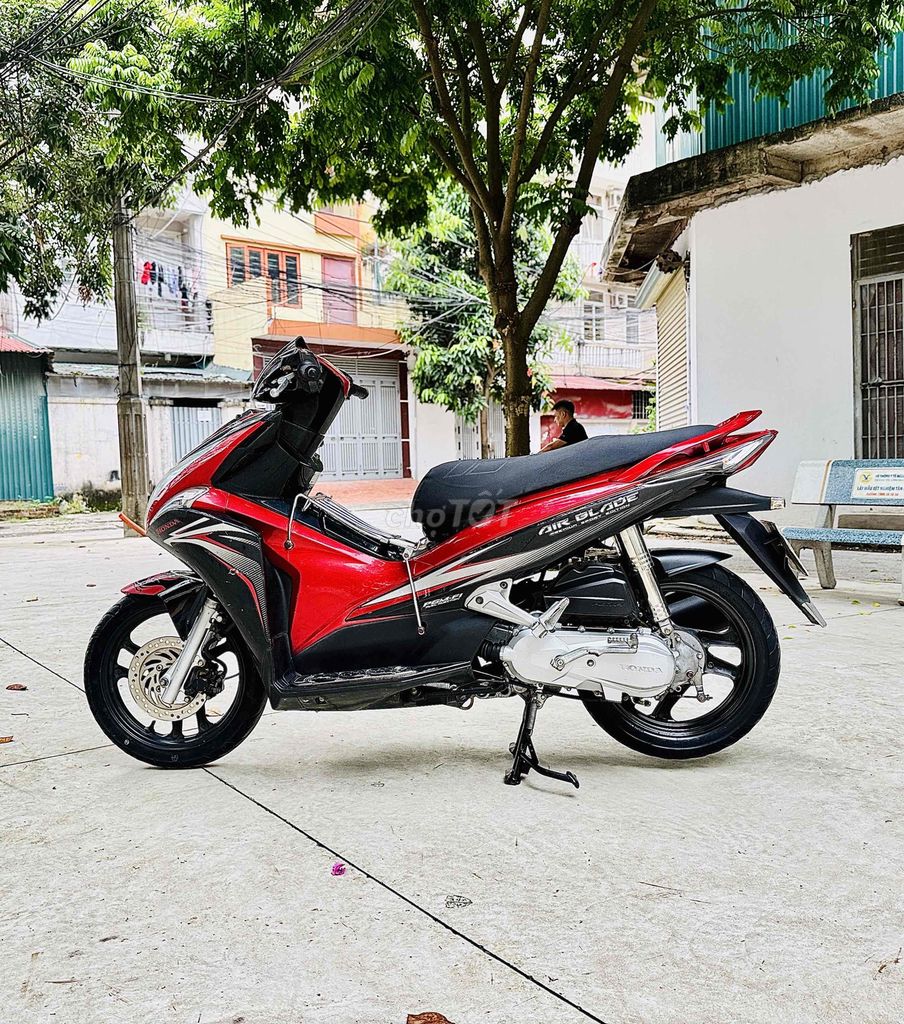 Airblade 110 Fi phun xăng điện tử. Mua bán Xe máy tại Quận Bắc Từ Liêm Hà Nội được đăng bởi XE MÁY ÁNH QUÂN hình 2