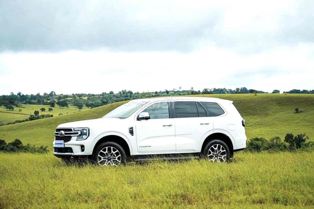 2025 Everest 4x4 Trắng bank 90%, lãi 7,5%. Mua bán Ô tô tại Thành phố Thủ Đức Tp Hồ Chí Minh được đăng bởi FORD THỦ ĐỨC TRẦN THẮNG  hình 7