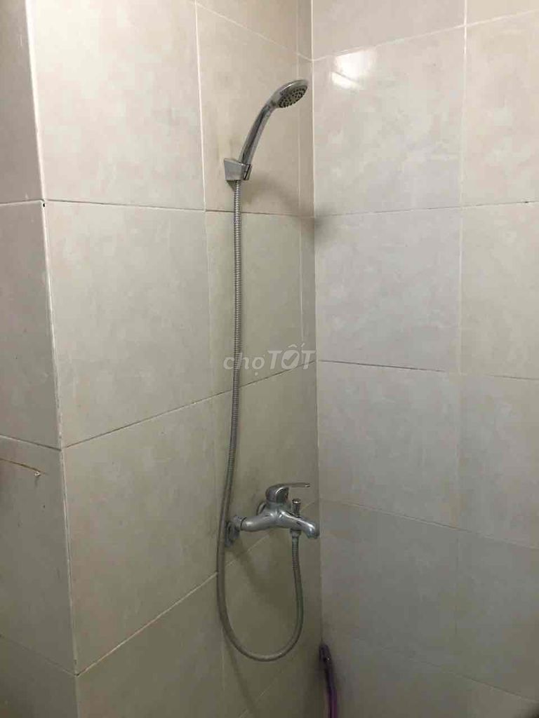 cần bán TBVS cho wc