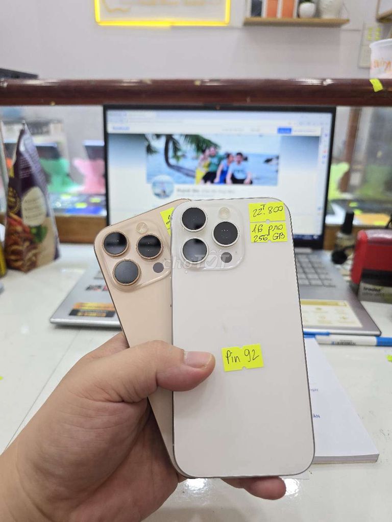 iPhone 16 Pro 256GB Vàng Trắng. Mua bán Điện thoại tại Thành phố Long Xuyên An Giang được đăng bởi Facebook Cầm Đồ Thúy Vân hình 1