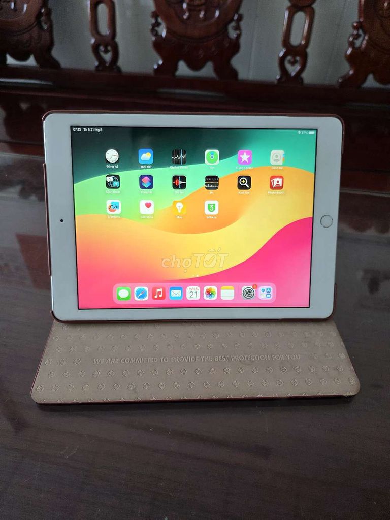 Apple iPad Gen 6 LTE 32GB Trắng 4G Đã sử dụng. Mua bán Máy tính bảng tại Quận 12 Tp Hồ Chí Minh được đăng bởi Cầm Đồ Thanh Lý hình 1