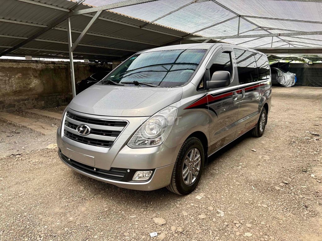 Hyundai Grand Starex 2017 photo 2