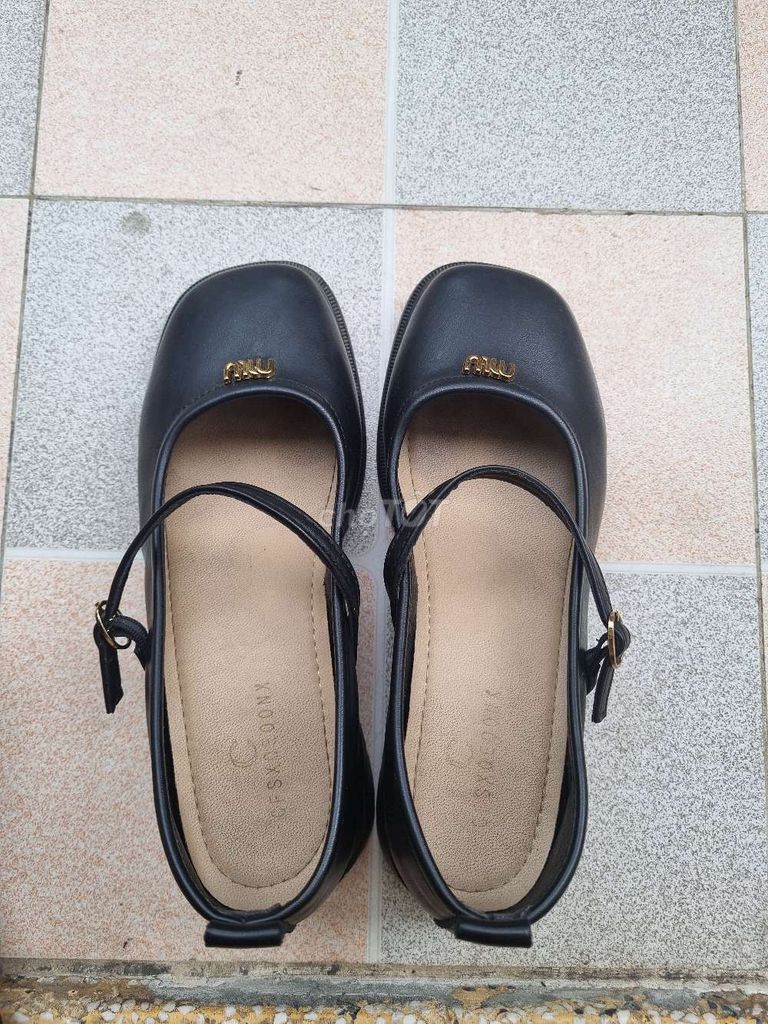 Giày cao gót Clarks Nữ. Mua bán Giày dép tại Quận 3 Tp Hồ Chí Minh được đăng bởi AiKieule hình 1