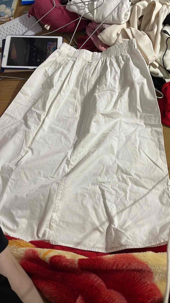Váy dài nữ trắng size 6x đã dùng. Mua bán Quần áo tại Huyện Hạ Hòa Phú Thọ được đăng bởi Te xinh hình 1
