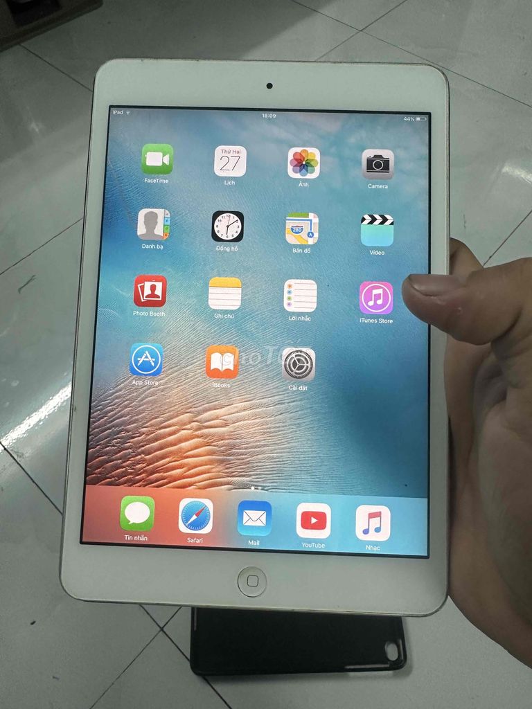 Ipad 1 bản wfi chửa cháy