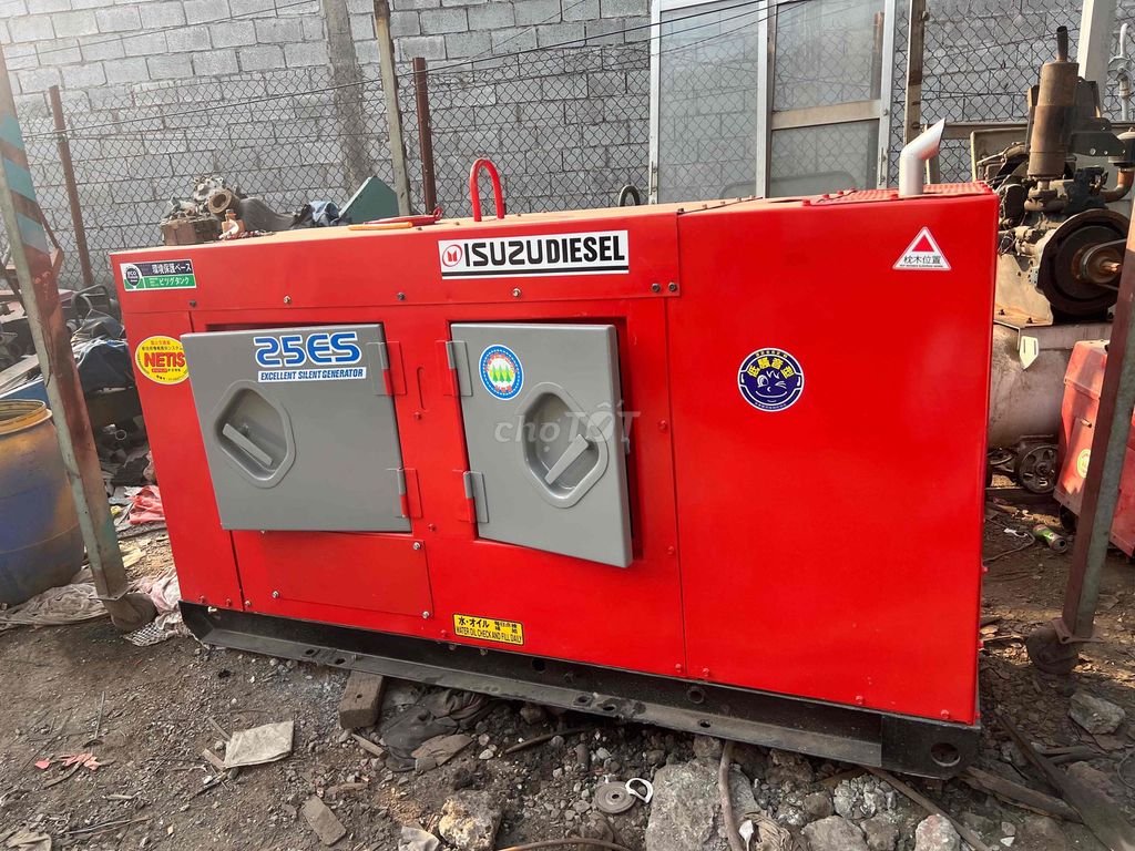 Máy phát điện Isuzu C240 25 kVA Nhật. Mua bán Đồ chuyên dụng, Giống nuôi trồng tại Thành phố Dĩ An Bình Dương được đăng bởi Khang Lê hình 1