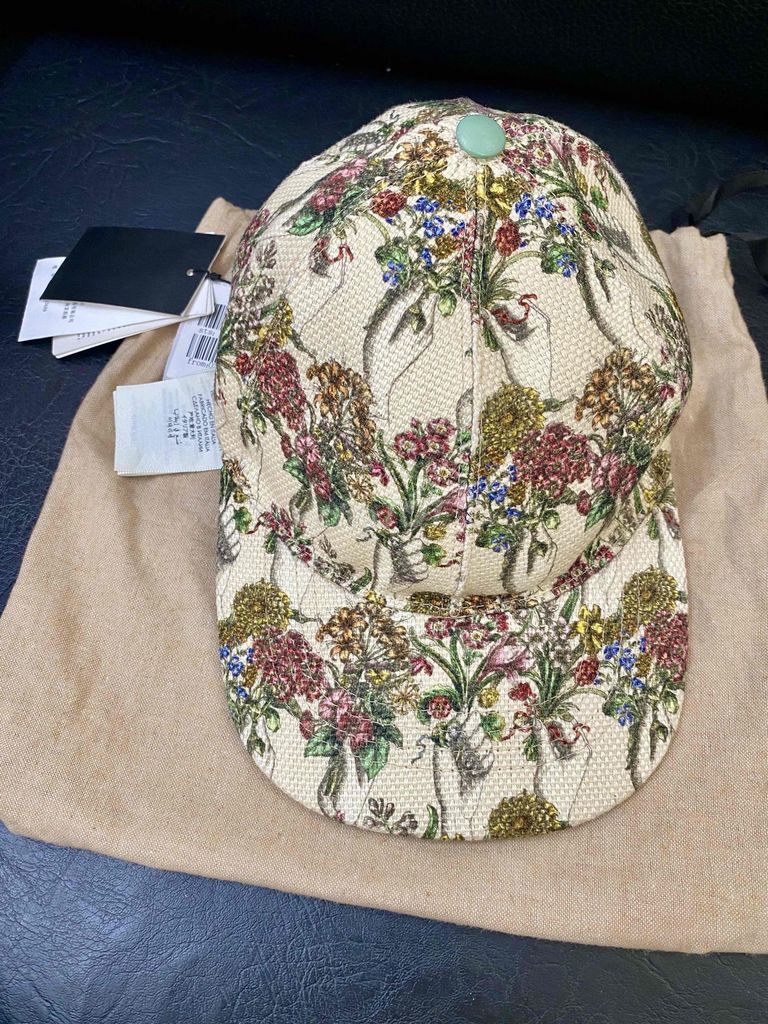 Nón lưỡi trai Gucci Họa tiết hoa Size S Mới 100%. Mua bán Phụ kiện thời trang khác tại Quận 3 Tp Hồ Chí Minh được đăng bởi Đôsihiệu hình 1