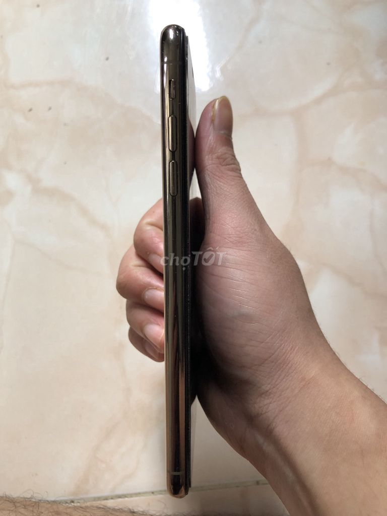 iPhone Xs Max 256GB Vàng Gold. Mua bán Điện thoại tại Huyện Gia Lâm Hà Nội được đăng bởi Tên chưa cung cấp hình 1