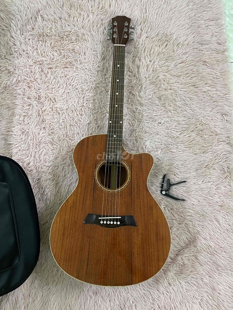 Đàn guitar acoustic dáng khuyết Nâu. Mua bán Nhạc cụ tại Thành phố Cao Lãnh Đồng Tháp được đăng bởi Ngọc Khánh hình 1