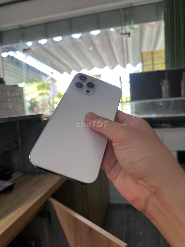 iPhone Trắng 12 prm con 6 cay lk 59 zin 9tr. Mua bán Điện thoại tại Quận Cẩm Lệ Đà Nẵng được đăng bởi Sim Số Đại Tài hình 1