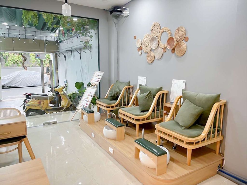 Sang lại tiệm nails 60m2