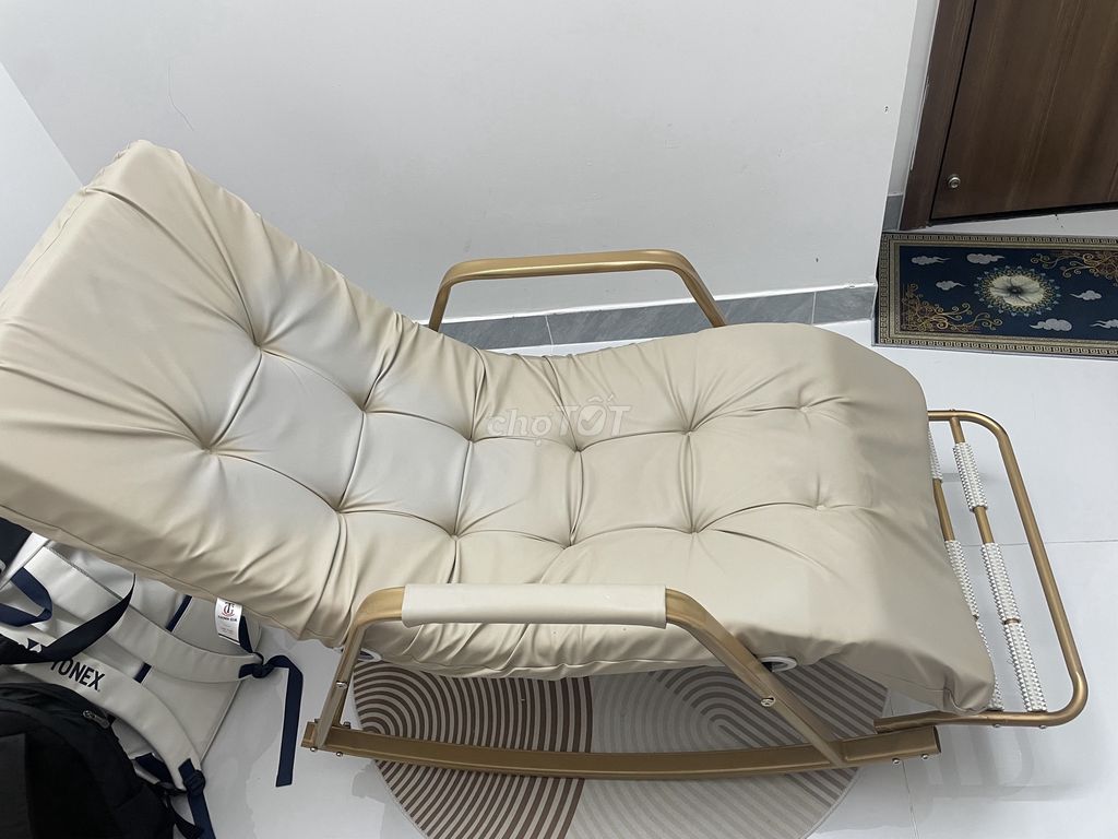 Ghế bập bênh Da PU Kem Đã sử dụng. Mua bán Bàn ghế tại Huyện Bình Chánh Tp Hồ Chí Minh được đăng bởi Nam hình 1