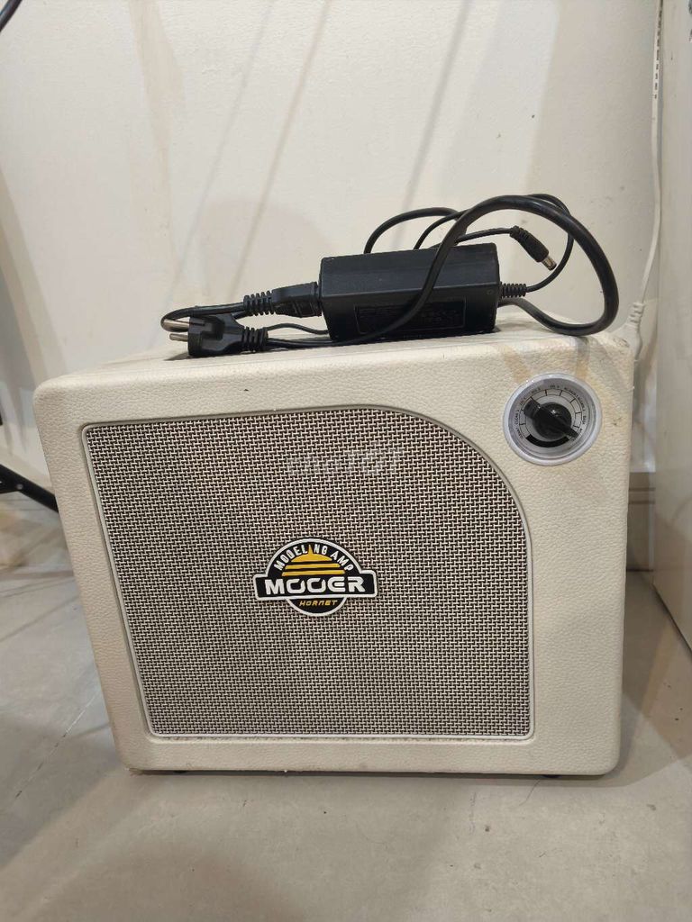 Amply guitar Mooer Hornet Trắng kem. Mua bán Nhạc cụ tại Quận Ninh Kiều Cần Thơ được đăng bởi Long hình 1
