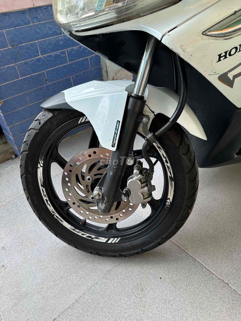 Ab 2010 fi. Mua bán Xe máy tại Huyện Cần Đước Long An được đăng bởi Tú  hình 4