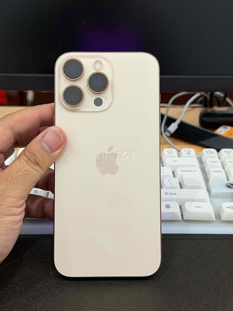 iPhone 16 Pro Max 256GB Sa Mạc Quốc Tế 9999%. Mua bán Điện thoại tại Quận Ninh Kiều Cần Thơ được đăng bởi Cầm Đồ Tấn Lợi hình 1
