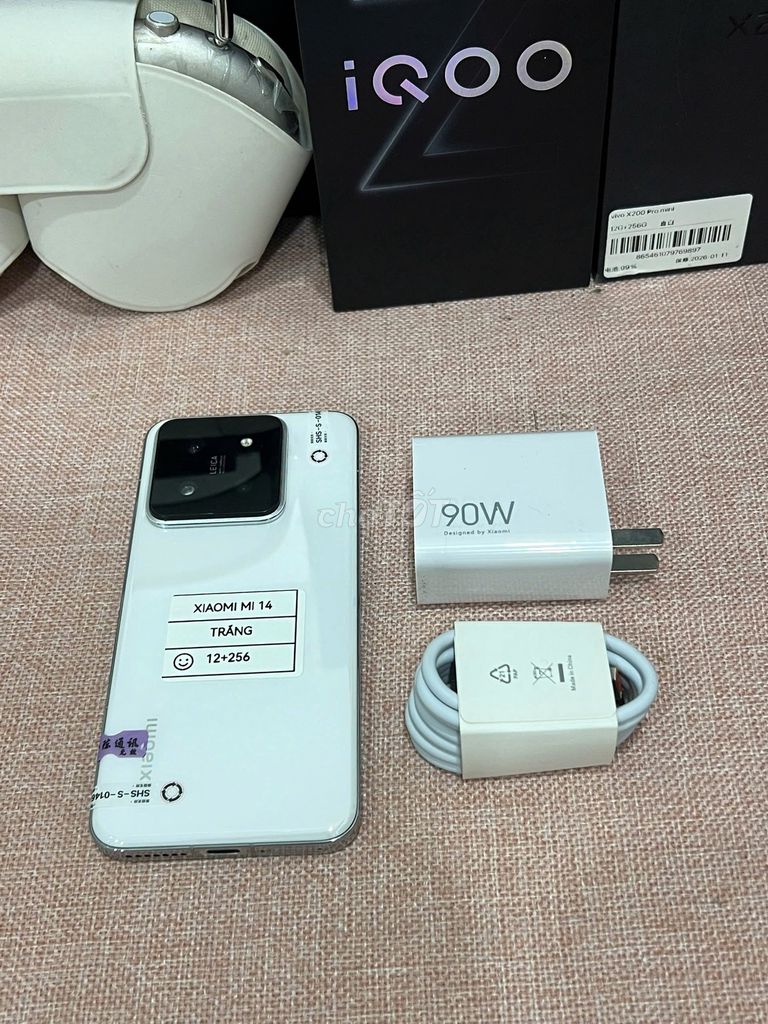 Xiaomi Mi 14 12/256 Trắng sạc 90w có ship COD. Mua bán Điện thoại tại Quận Hoàng Mai Hà Nội được đăng bởi Trần Ngọc Hiếu hình 1