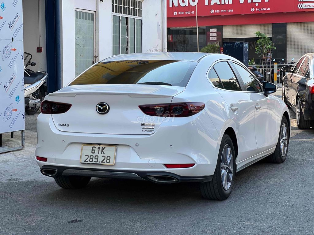 Mazda 3 2023 Luxury Trắng 27.000 km. Mua bán Ô tô tại Quận Tân Phú Tp Hồ Chí Minh được đăng bởi Nguyễn Tân Xe Lướt  hình 8