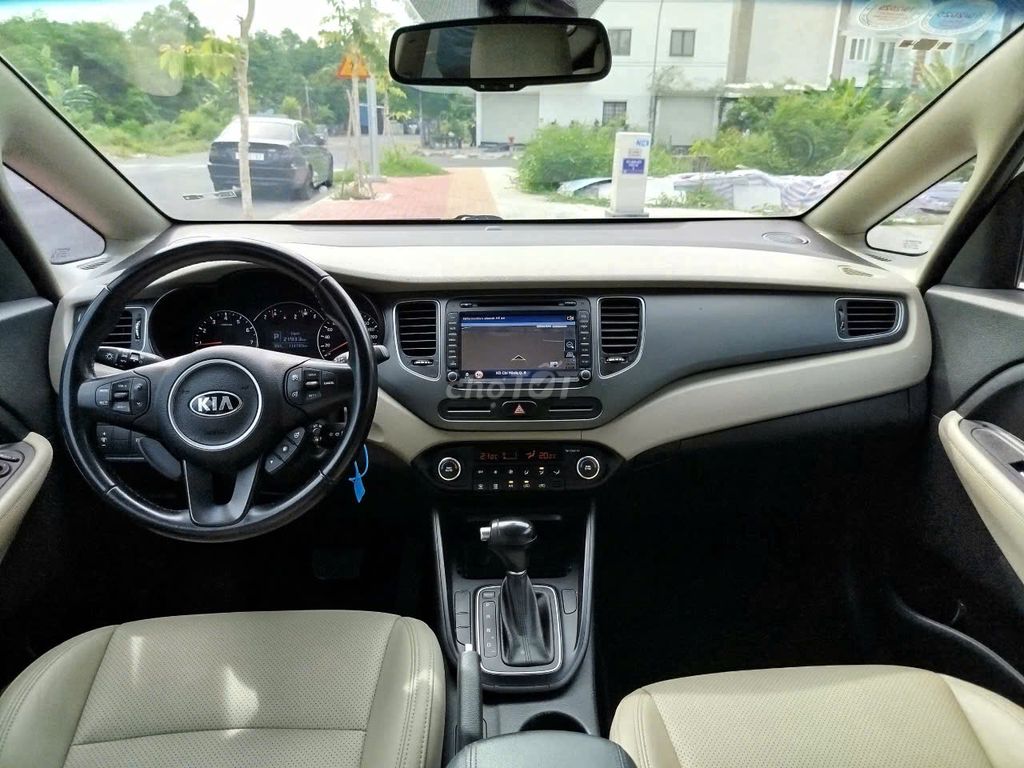 KIA Rondo 2.0 trắng 2019. Mua bán Ô tô tại Quận 1 Tp Hồ Chí Minh được đăng bởi MUA BÁN XE LƯỚT và PHỤ KIỆN XE hình 7