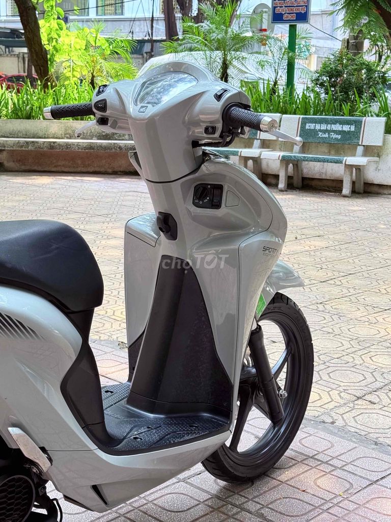 Honda Vision Sport Тхе Тхао 2024 Серый Цемент