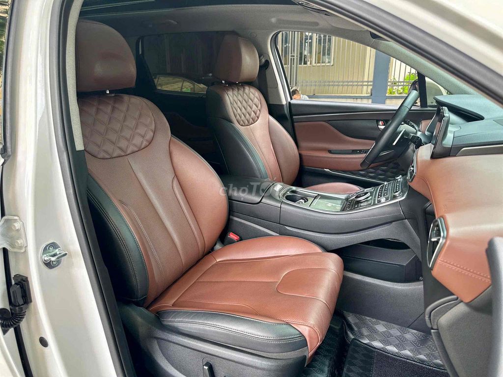Hyundai Santafe 2.5 xăng cao cấp 2023 màu trắng. Mua bán Ô tô tại Quận Cầu Giấy Hà Nội được đăng bởi Cao Quý hình 14