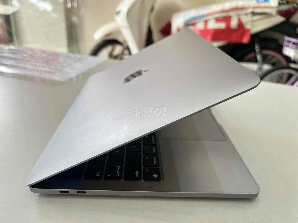 MacBook Pro M1 8GB/256GB Bạc. Mua bán Laptop tại Quận Gò Vấp Tp Hồ Chí Minh được đăng bởi Bi Bo hình 1