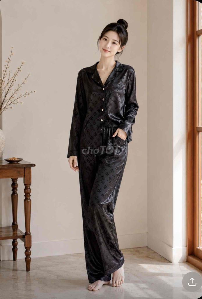 Bộ Đồ Ngủ Pijama Lụa Dài Tay Vải Thoáng Mát, Mềm. Mua bán Quần áo tại Huyện Bình Chánh Tp Hồ Chí Minh được đăng bởi Quyên hình 1