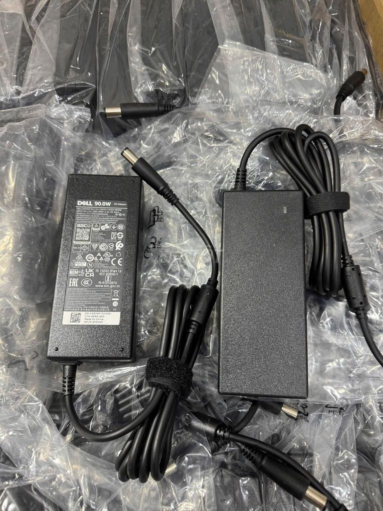 Sạc laptop Dell 90W Chân kim to Đen. Mua bán Phụ kiện (Màn hình, Chuột...) tại Quận 10 Tp Hồ Chí Minh được đăng bởi Hội Đồ Điện Tử hình 1