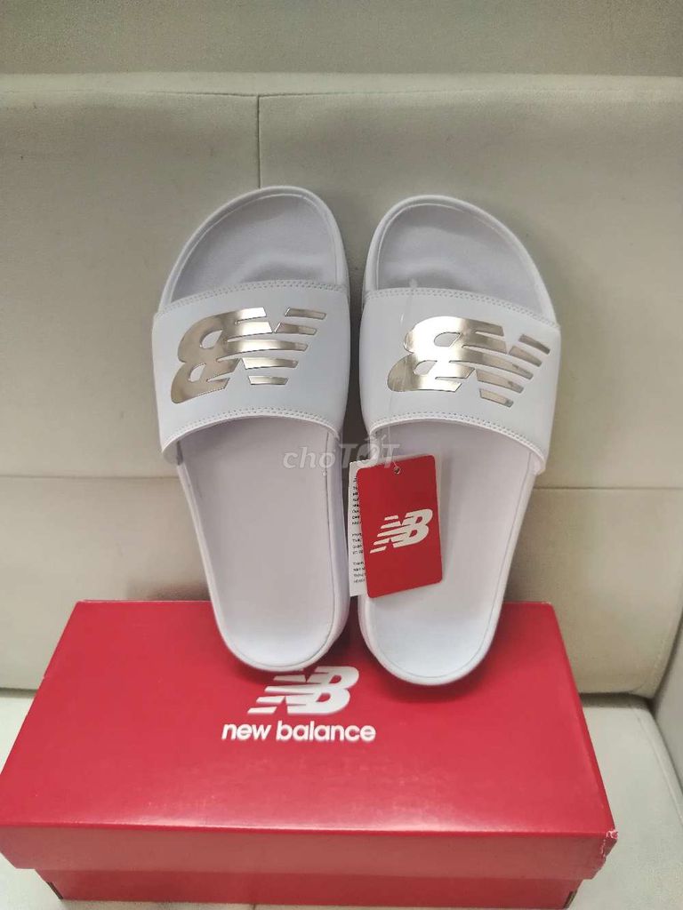 Dép lê New Balance SWM200J3 Trắng 40.5. Mua bán Giày dép tại Quận 5 Tp Hồ Chí Minh được đăng bởi Đạt Nguyễn  hình 1