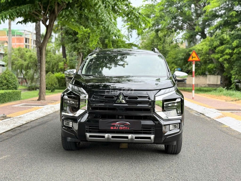 Mitsubishi Xpander Cross Premium 2024 Đen