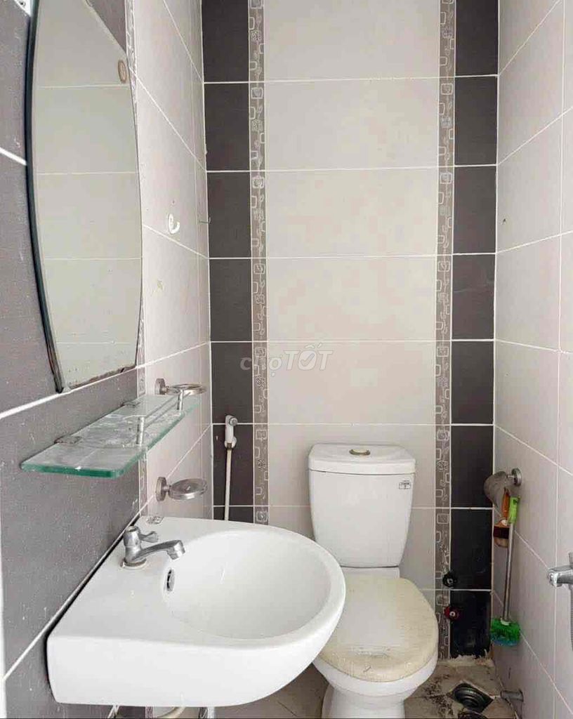 Новый дом, аллея для грузовиков, 3,8x17м, 1 этаж, 2 спальни, Но Чанг Лонг