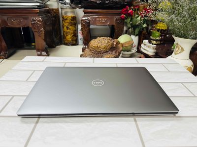 dell precision 5540 i7/9850H-16-512-t1000-15.6