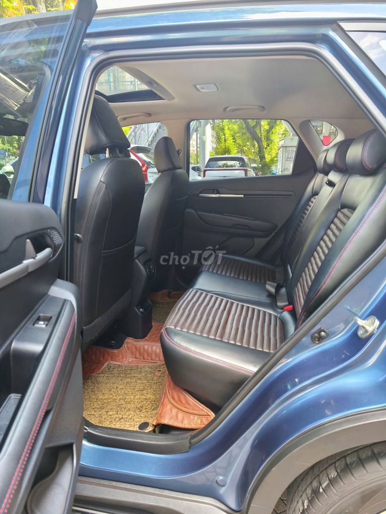 Kia Sonet Premium 1.5 AT 2022, chạy ít, màu tươi. Mua bán Ô tô tại Quận Long Biên Hà Nội được đăng bởi Long Biên Cars hình 5