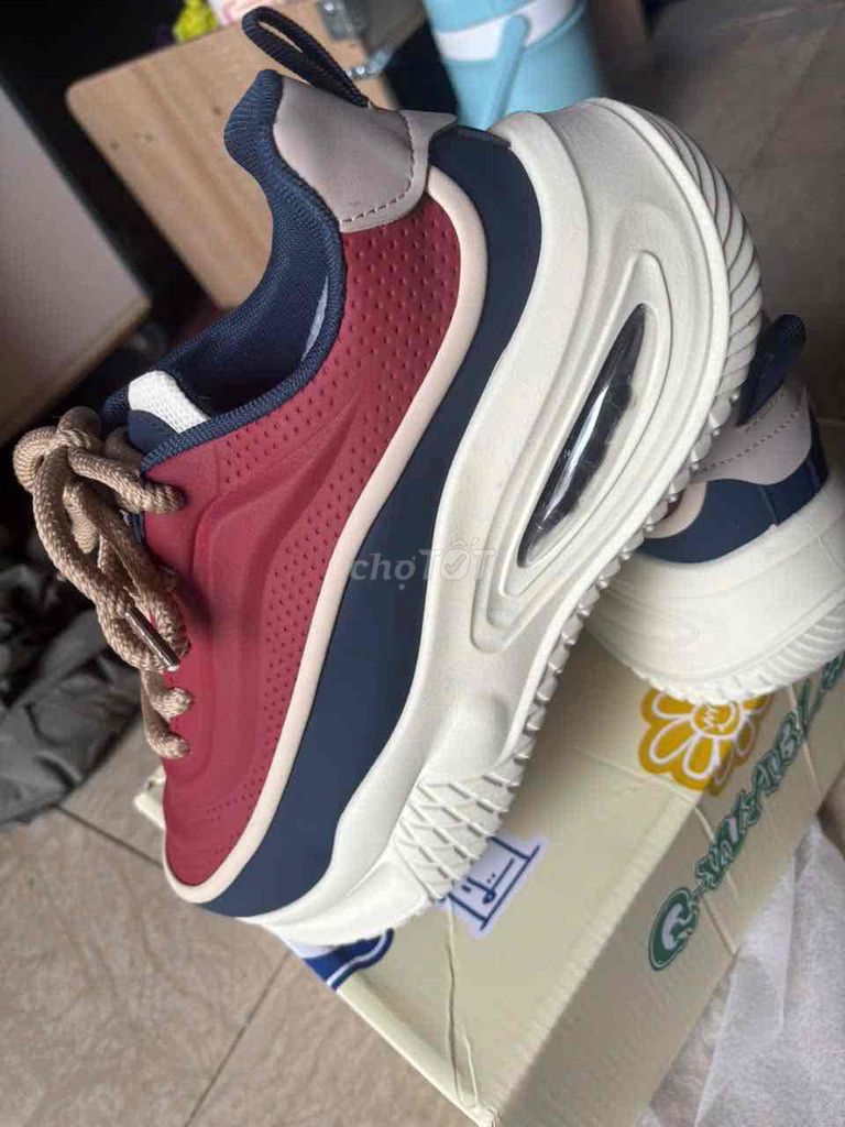 Giày Sneaker thể thao mình mua trên Shein