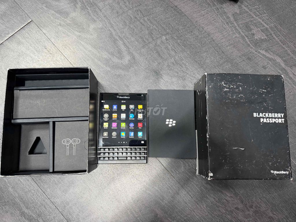 Blackberry fullbox hàng sưu tầm. Mua bán Điện thoại tại Thành phố Thủ Đức Tp Hồ Chí Minh được đăng bởi Phúc hình 1