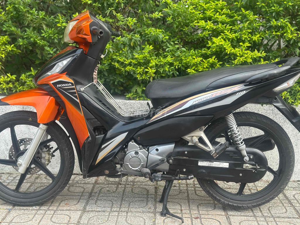 Honda Wave RSX 110 2015 Cam đen zin nguyên BSTP. Mua bán Xe máy tại Thành phố Thủ Đức Tp Hồ Chí Minh được đăng bởi Xe Máy Sơn Thủ Đức hình 6