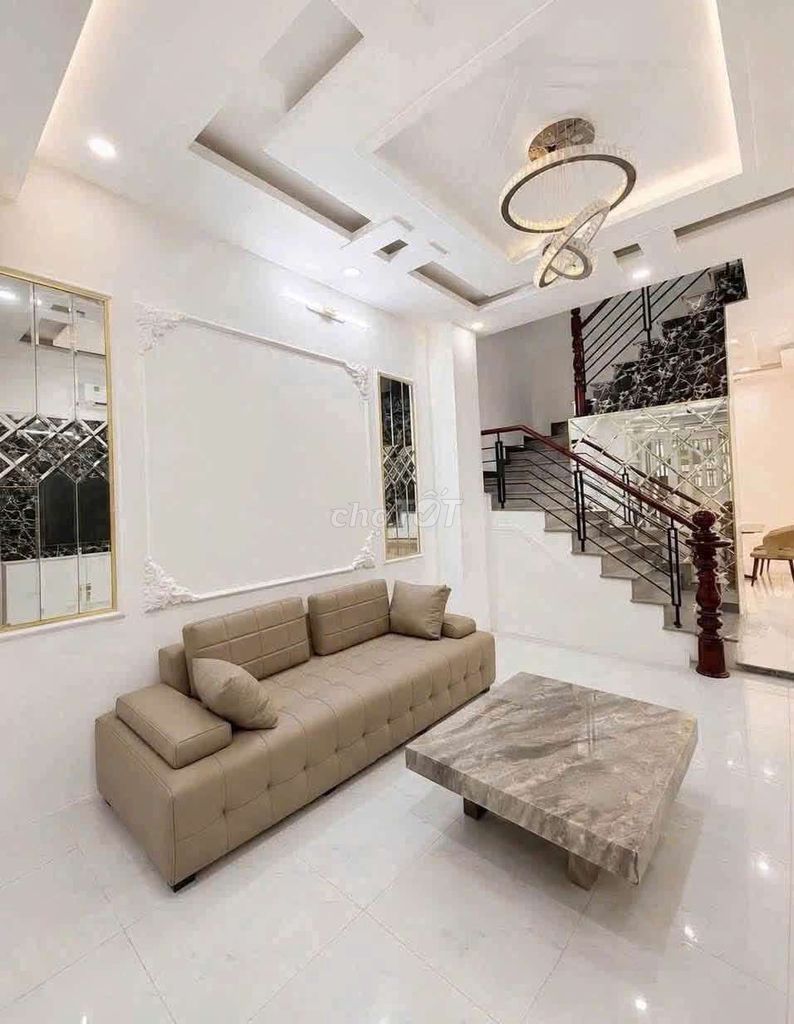 Rent · 4 bd · 75 м² · Quận 7, ул. Nam Long