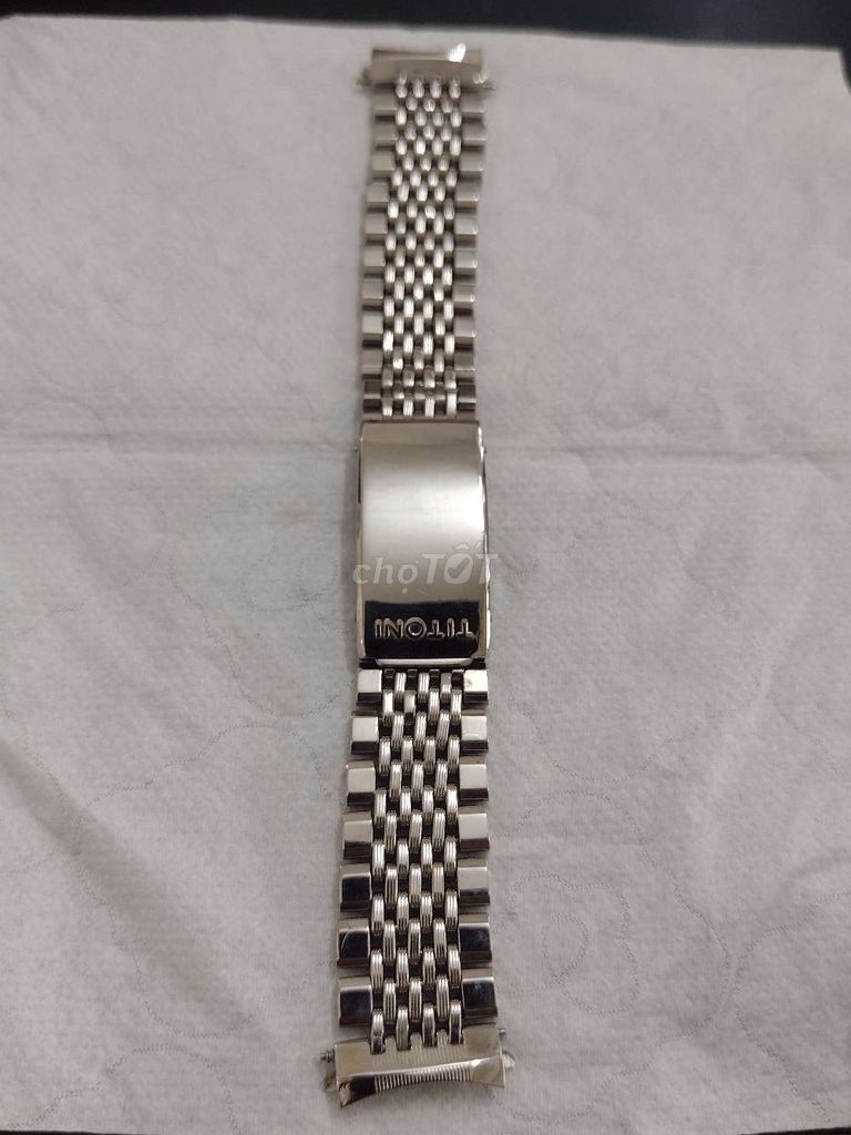 Dây đồng hồ Thép Thụy Sĩ Bạc 18mm. Mua bán Phụ kiện thời trang khác tại Quận Cẩm Lệ Đà Nẵng được đăng bởi Hùng1985 hình 1