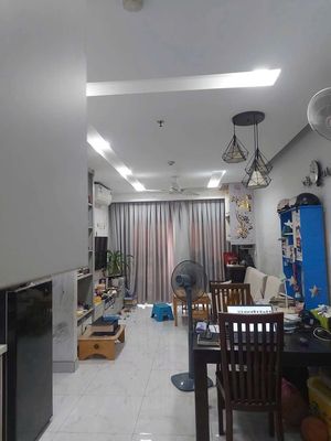 cần bán căn chung cư căn góc 2pn