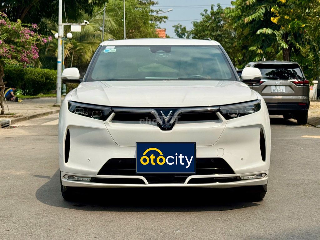 VF9 Plus 2023 - Màu trắng - 2v5km - Thuê pin (SDI). Mua bán Ô tô tại Thành phố Thủ Đức Tp Hồ Chí Minh được đăng bởi OTOCITY hình 6