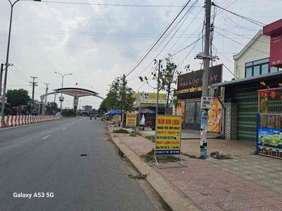 Nhà mặt tiền thủ thừa long an