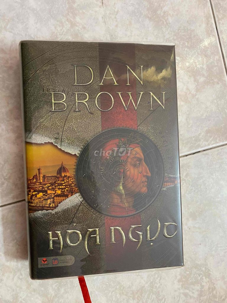 sách Dan Brown bìa cứng đồng giá 100k/ cuốn